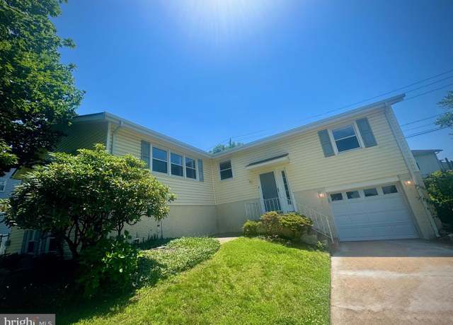 Property at 122 Worral Dr, Newark, DE 19711, 4 beds, 1.5 baths