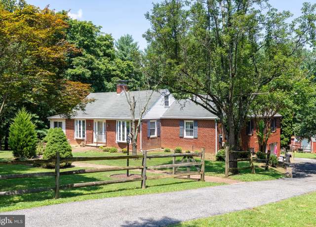 Property at 1418 Ivy Hill Rd, Cockeysville, MD 21030, 5 beds, 3 baths
