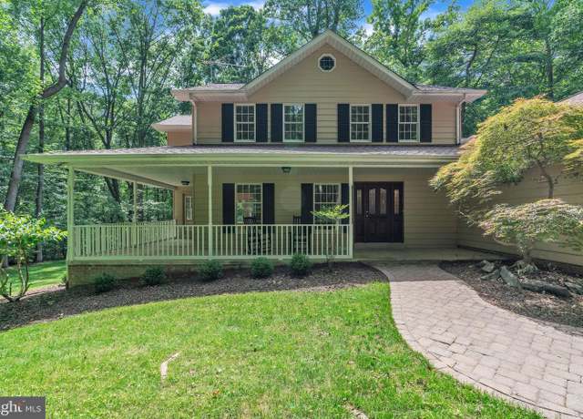 Property at 7800 Foxborough Way, Owings, MD 20736, 3 beds, 2.5 baths