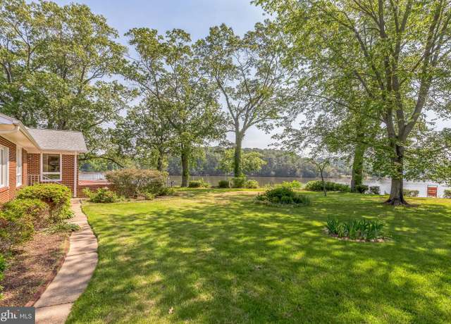 Property at 21821 Cove Ln, Leonardtown, MD 20650, 2 beds, 3 baths