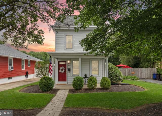 Property at 21 Creek Rd, Delran, NJ 08075, 3 beds, 1.5 baths