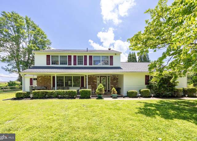 Property at 4 Concord Way, Chadds Ford, PA 19317, 4 beds, 2.5 baths