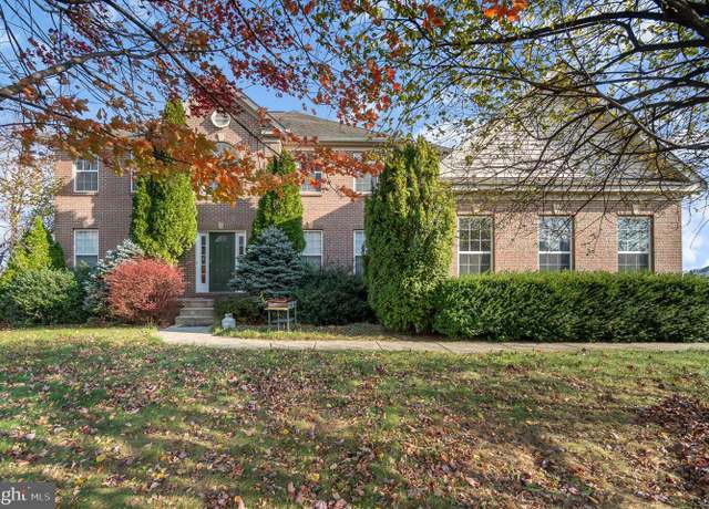 Property at 1205 Summerswood Dr, Saint Thomas, PA 17252, 5 beds, 4.5 baths