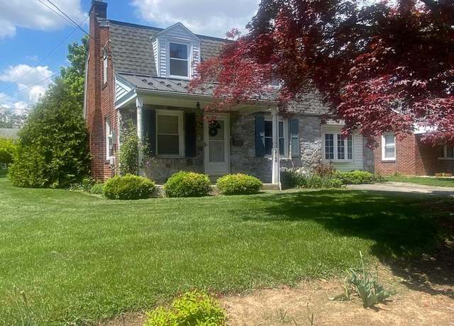 Property at 212 Penn Ave, Ephrata, PA 17522, 3 beds, 1.5 baths