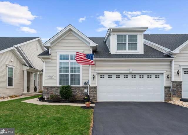 Property at 4054 Daubert Dr, Allentown, PA 18104, 3 beds, 2 baths