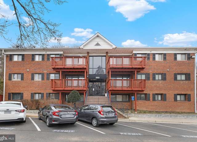 Property at 202 Skyhill Rd #3, Alexandria, VA 22314, 2 beds, 1 bath