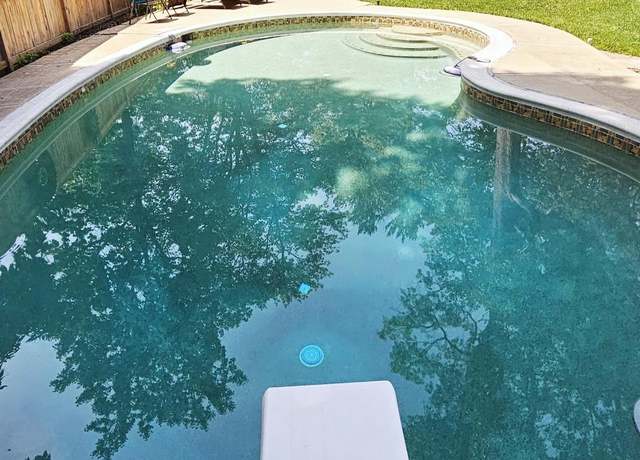 Property at 2411 Rosedown Dr, Reston, VA 20191, 3 beds, 4.5 baths