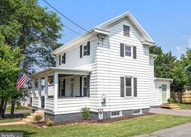 Property at 9222 N Congress St, New Market, VA 22844, 4 beds, 2 baths