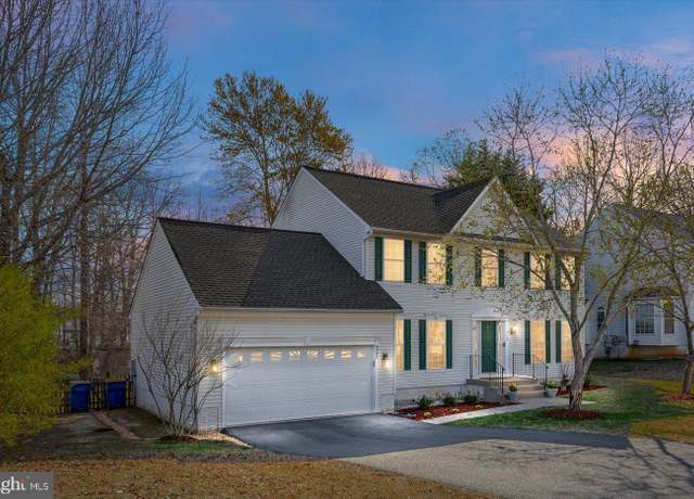 Property at 9505 Hickory Hill Dr, Fredericksburg, VA 22408, 5 beds, 3.5 baths