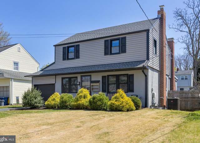 Property at 706 W 13th St, New Castle, DE 19720, 2 beds, 1.5 baths