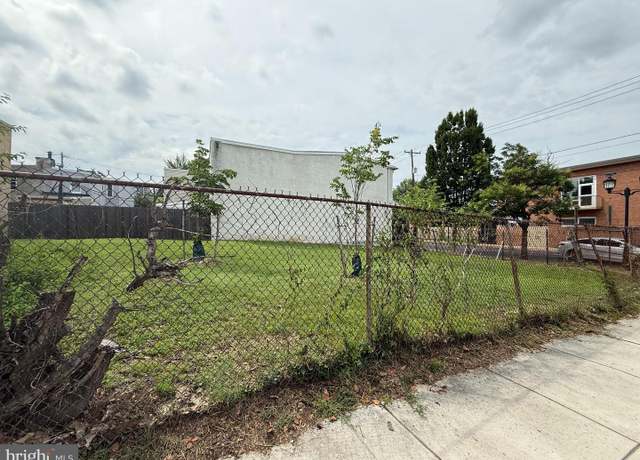 Property at 614 E Eleventh St, Wilmington, DE 19801