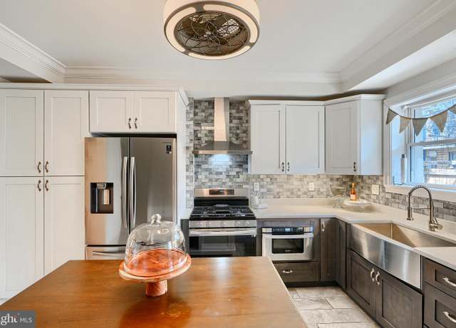 Property at 119 S Potomac St, Baltimore, MD 21224, 3 beds, 3.5 baths