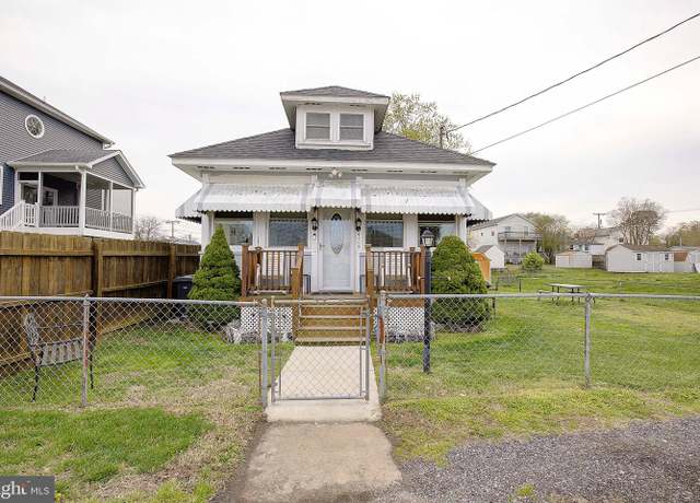 Property at 4115 9th St, North Beach, MD 20714, 3 beds, 1 bath