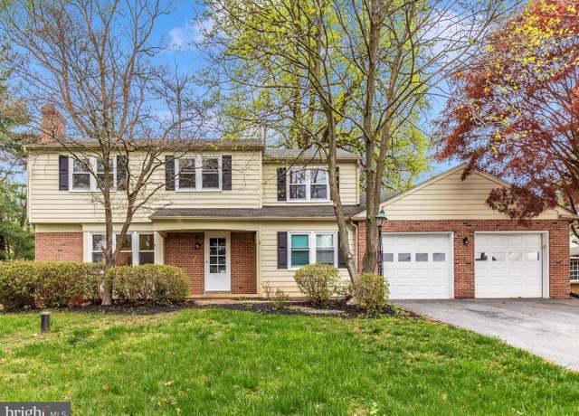 Property at 7518 Oakmont Dr, Frederick, MD 21702, 5 beds, 2.5 baths