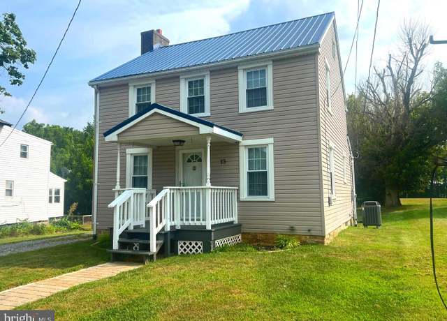 Property at 13 Oak Ridge Dr, Hagerstown, MD 21740, 3 beds, 2 baths