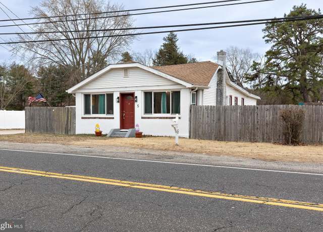Property at 5 Sicklerville Rd, Sicklerville, NJ 08081, 3 beds, 1 bath