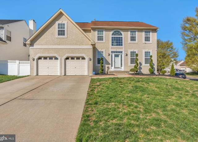 Property at 18 Kelly Dr, Sicklerville, NJ 08081, 4 beds, 3 baths