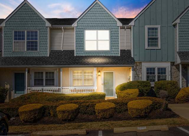 Property at 813 Darrett Ct, Sewell, NJ 08080, 2 beds, 1.5 baths