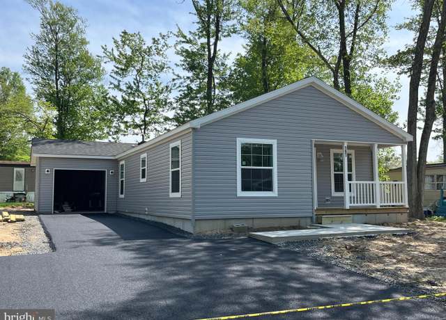 Property at 197 Spring Ln, Doylestown, PA 18901, 3 beds, 2 baths