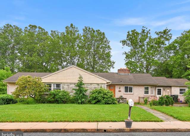 Property at 24 Keeler Ave, Stevens, PA 17578, 4 beds, 3 baths
