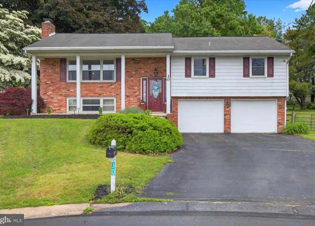 Property at 30 Bunker Hill Rd, Stevens, PA 17578, 4 beds, 2 baths
