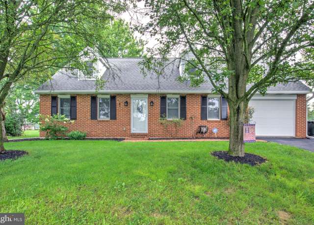 Property at 109 Ciera Dr, Lititz, PA 17543, 4 beds, 2 baths
