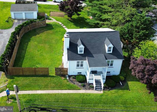 Property at 1202 Matsonford Rd, Conshohocken, PA 19428, 3 beds, 1.5 baths