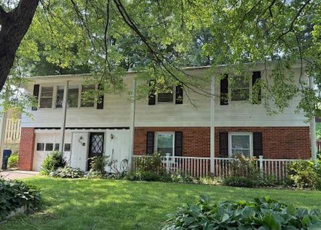 Property at 9075 Andromeda Dr, Burke, VA 22015, 5 beds, 3 baths