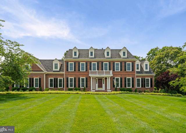 Property at 6410 Noble Rock Ct, Clifton, VA 20124, 5 beds, 3.5 baths