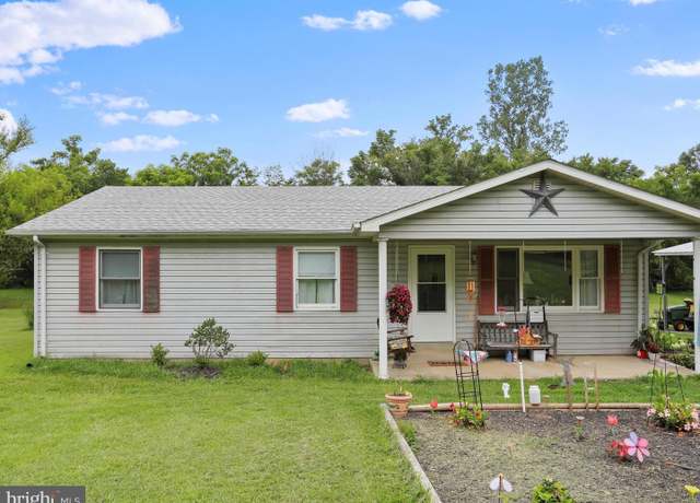 Property at 262 Thompson Hollow Rd, Bentonville, VA 22610, 3 beds, 2 baths