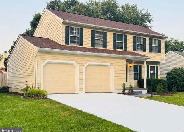 Property at 233 Romney Blvd, Newark, DE 19702, 4 beds, 2.5 baths