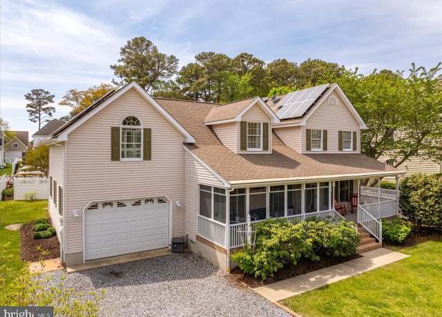 Property at 37645 Oak Rd, Selbyville, DE 19975, 4 beds, 3 baths