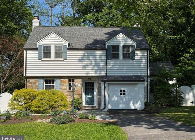 Property at 9709 W Bexhill Dr, Kensington, MD 20895, 3 beds, 3.5 baths