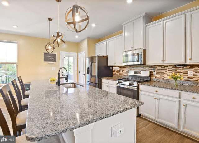 Property at 10144 Dorsey Ln, Lanham, MD 20706, 4 beds, 3.5 baths