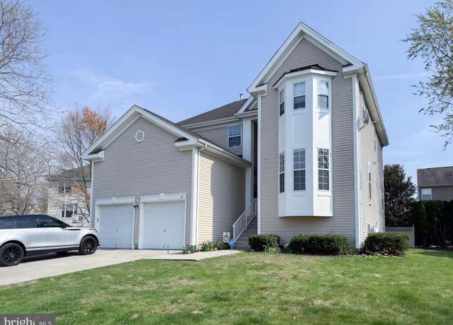 Property at 60 Stoneham Dr, Delran, NJ 08075, 5 beds, 3.5 baths
