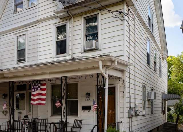 Property at 129 W Union St, Burlington, NJ 08016, 3 beds, 1 bath