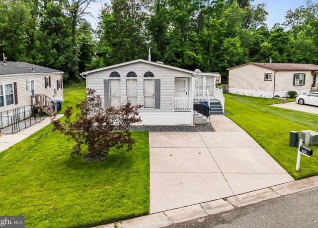 Property at 542 Ivy Ct, Mt Laurel, NJ 08054, 2 beds, 2 baths