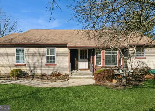 Property at 153 A Concordia Cir, Monroe Township, NJ 08831, 2 beds, 2 baths