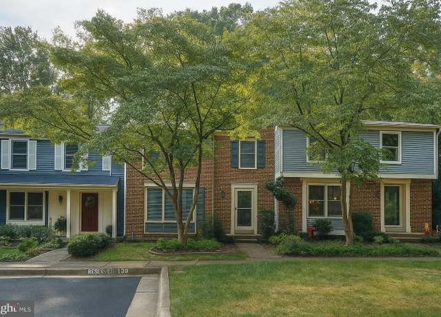 Property at 11751 Mossy Creek Ln, Reston, VA 20191, 3 beds, 2.5 baths