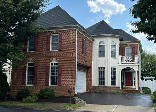 Property at 702 Banneker Ln, Annapolis, MD 21401, 4 beds, 3.5 baths