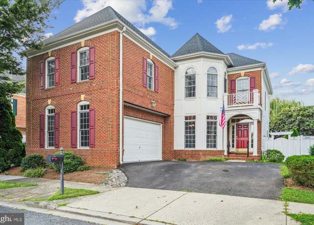 Property at 702 Banneker Ln, Annapolis, MD 21401, 4 beds, 3.5 baths