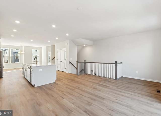Property at 9626 Killenney Pl, Waldorf, MD 20601, 4 beds, 3.5 baths