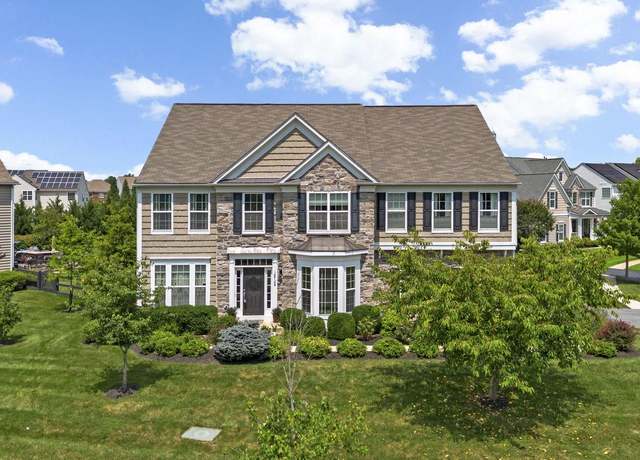 Property at 18709 Ashbourne Pl, Olney, MD 20832, 4 beds, 4.5 baths