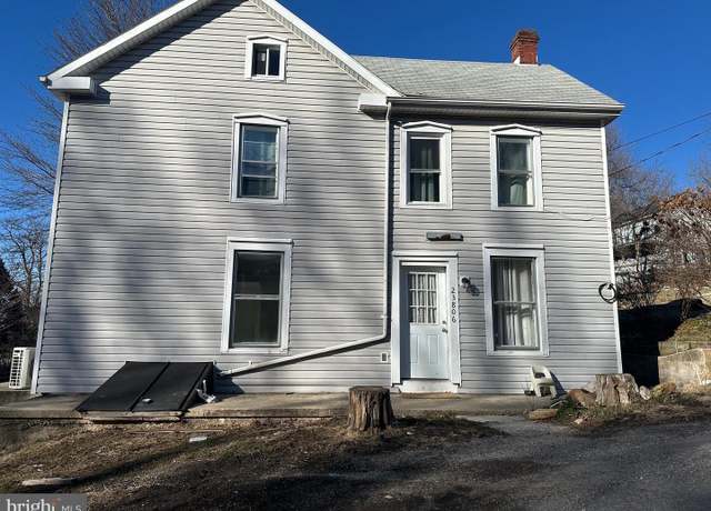 Property at 23806 Suede Ln, Smithsburg, MD 21783, 4 beds, 1.5 baths