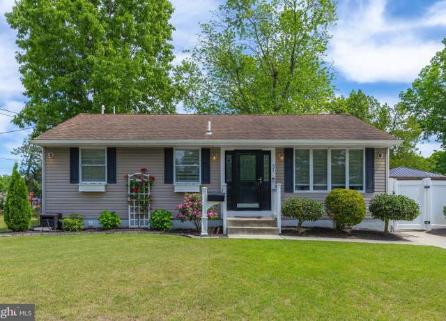 Property at 31 Hill Dr, Pine Hill, NJ 08021, 3 beds, 1 bath