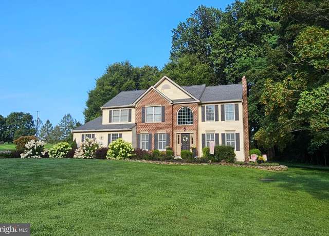 Property at 21 Chanticleer Dr, Glenmoore, PA 19343, 4 beds, 2.5 baths