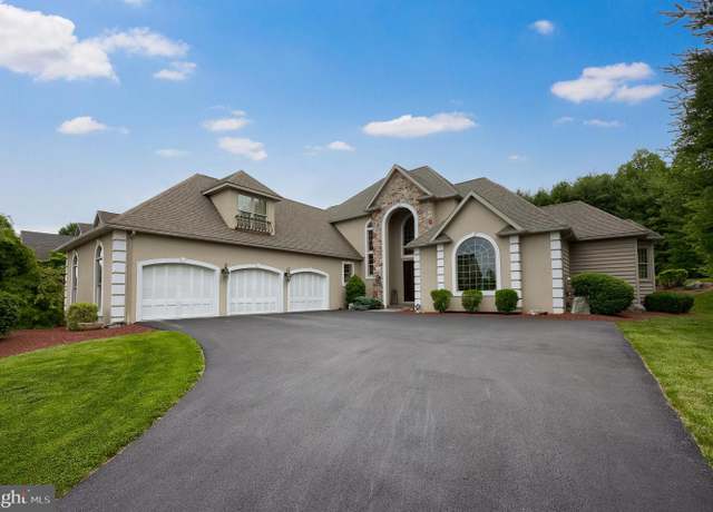 Property at 157 Huntingwood Dr, Lancaster, PA 17602, 3 beds, 2.5 baths