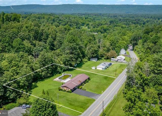 Property at 3573 Old Mill Rd, Slatington, PA 18080, 3 beds, 1.5 baths