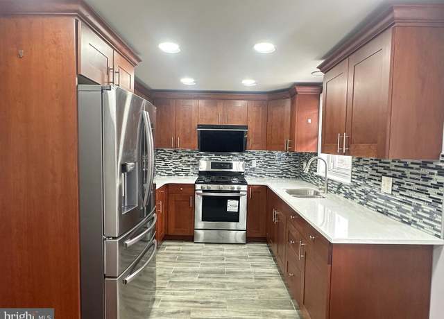 Property at 2739 Clayton St, Philadelphia, PA 19152, 5 beds, 3.5 baths