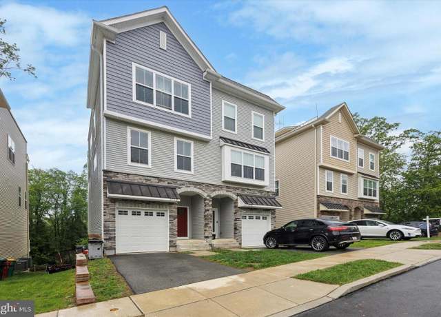 Property at 6712 Cinnaminson Ct, Philadelphia, PA 19128, 4 beds, 3 baths